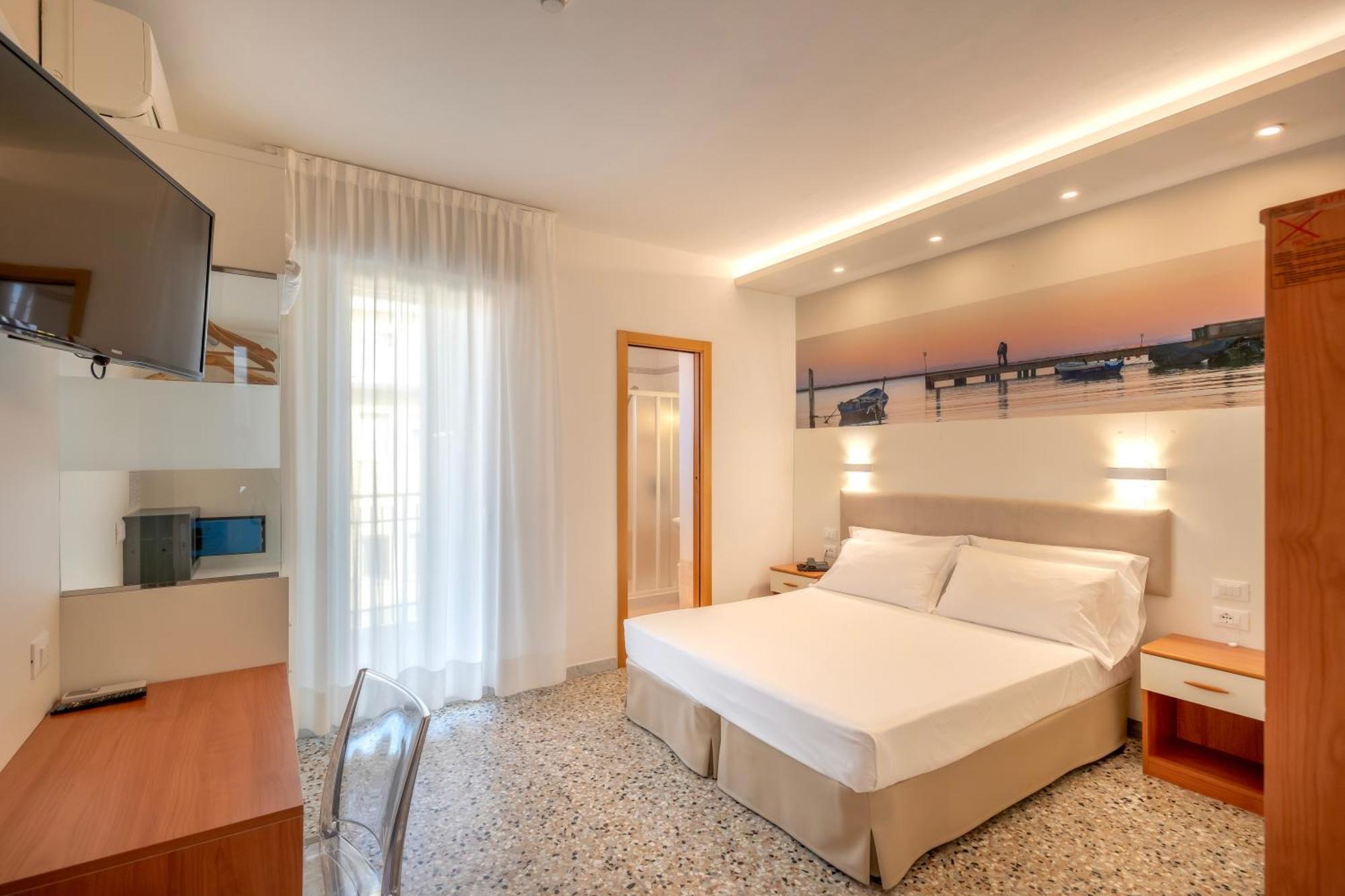 Hotel Atenea Golden Star Caorle Eksteriør bilde